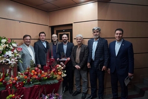 انتخاب حسابدار نمونه مجتمع بیمارستانی یاس در مراسم گرامیداشت روز حسابدار دانشگاه